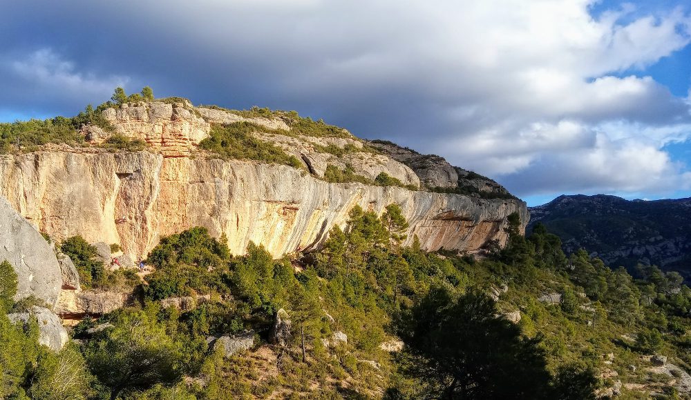 12-Year-Old Kwon Gaeun Climbs Her First 5.14d with Era Vella