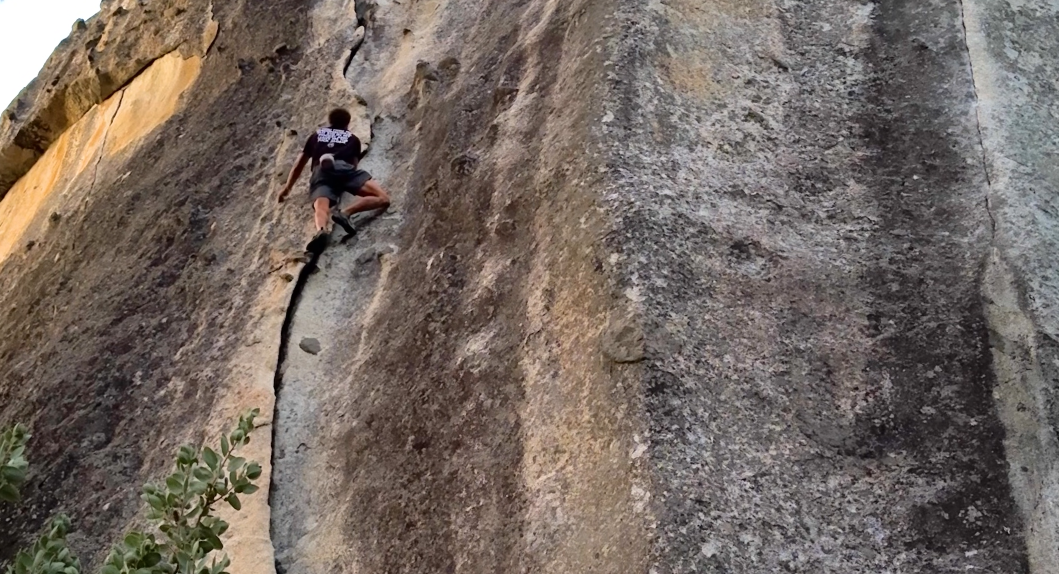 Lincoln Knowles Onsight Free-Soloing in Yosemite