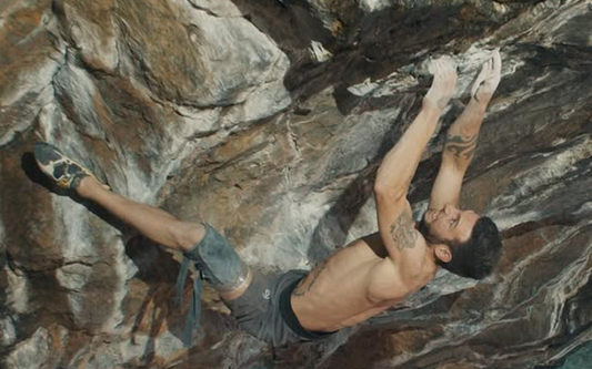 Elias Iagnemma Climbs V18 with Exodia