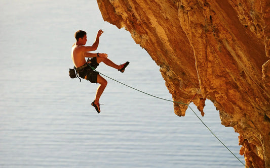 This Is How Fall Factors Work in Rock Climbing